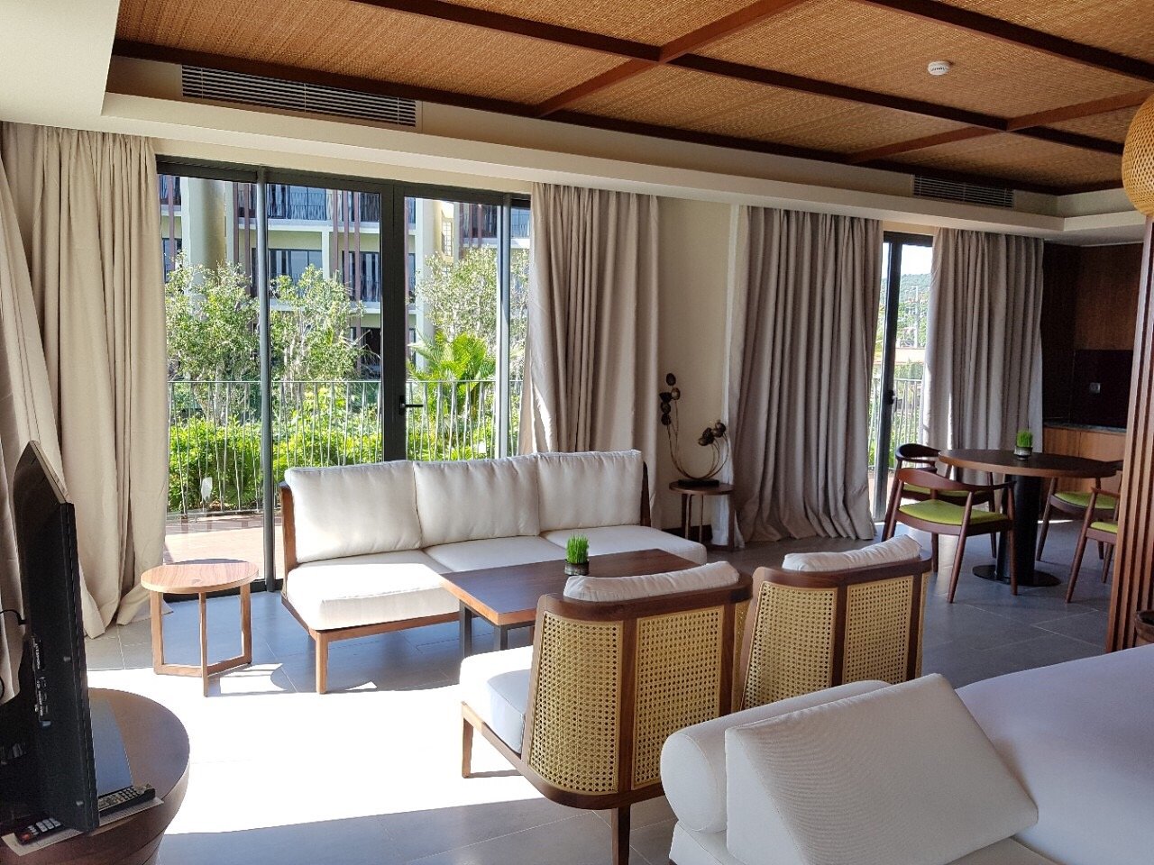 THI CÔNG NỘI THẤT KHÁCH SẠN