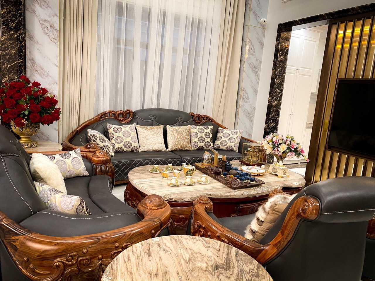 THI CÔNG BIỆT THỰ A PHƯƠNG
