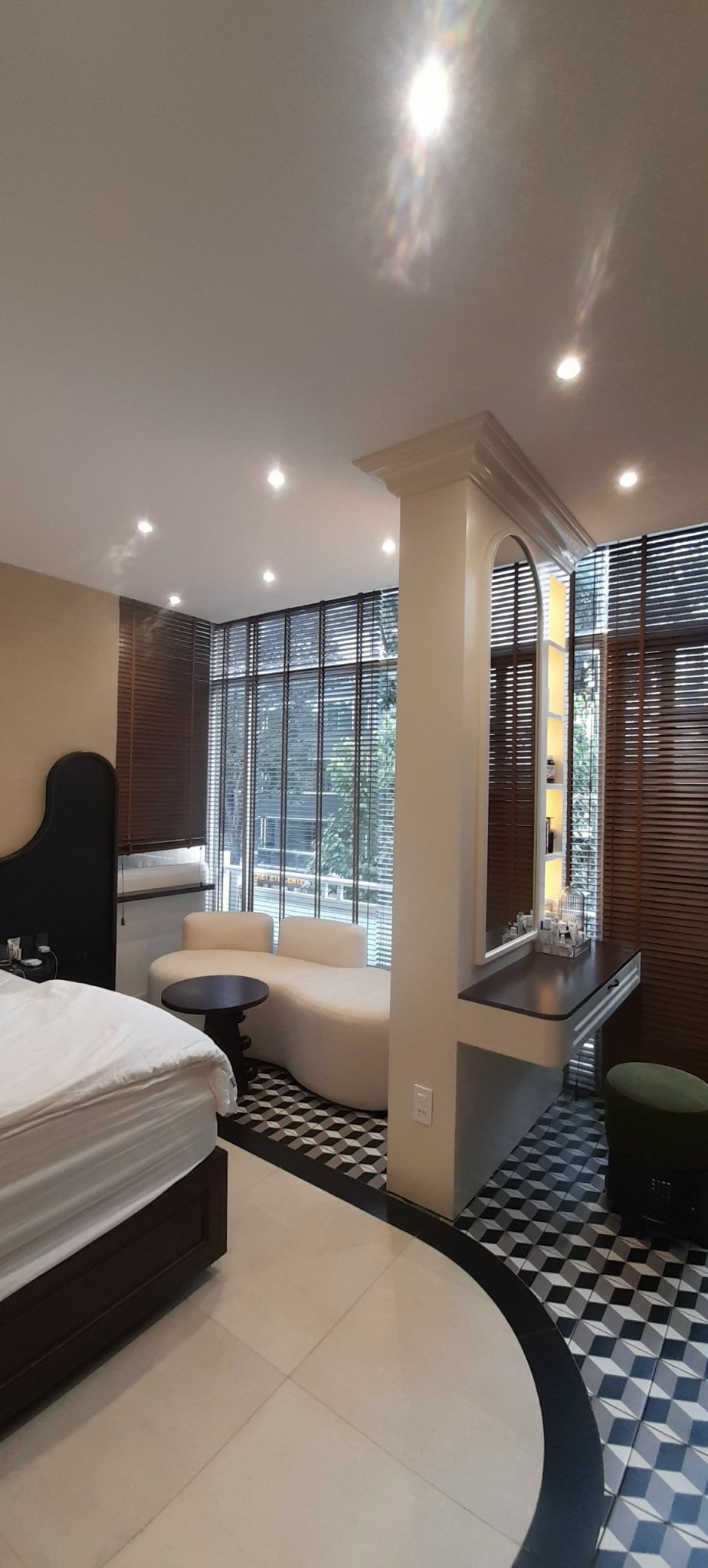 THI CÔNG CĂN HỘ CHỊ SA