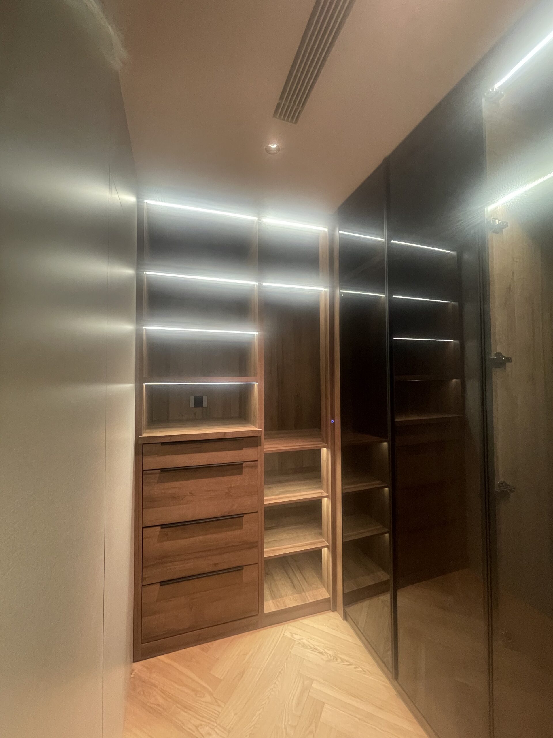 MHOUSE CẦU GIẤY