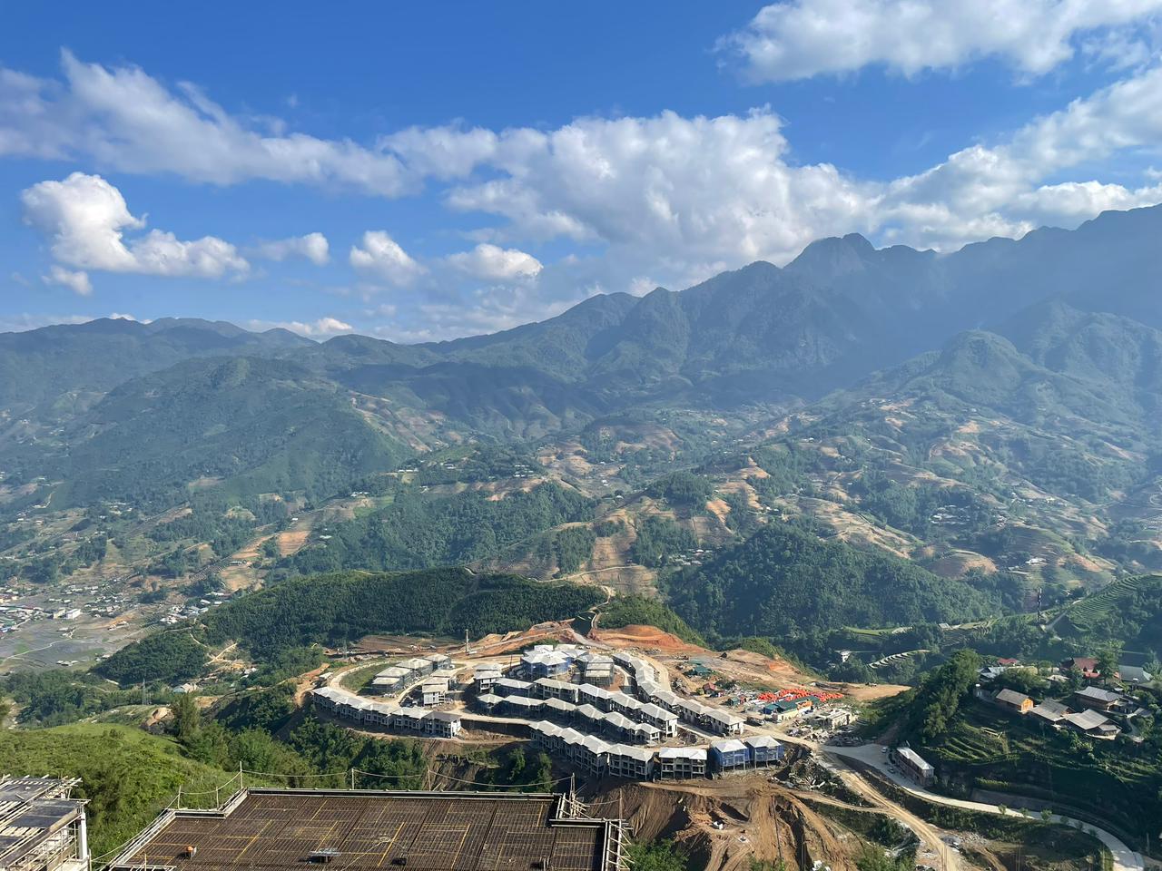 BẢN MÒNG RESORT SAPA